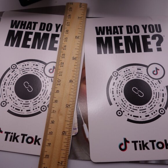 Tik Tok What Do You Meme? Game TTG418 - Picture 15 of 16